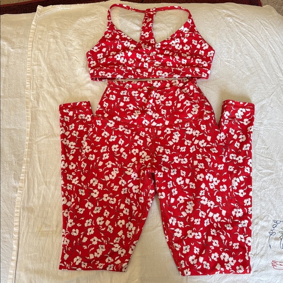 Spiritual Gangster Pants - Spiritual Gangster Red Floral Leggings with Cream Blooms SET
